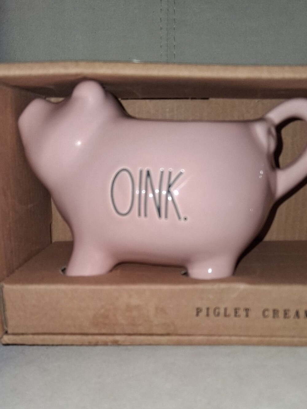 Rae Dunn Creamer and Sugar Set - Picture 2 of 5
